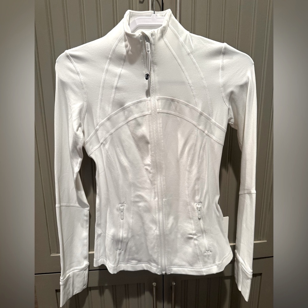 White Lululemon Define Jacket Size 4 - NWT -